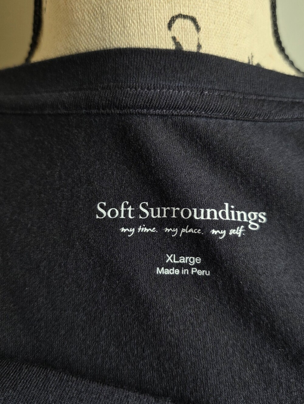 Soft Surroundings black asymmetrical hem tank top Size XL - Picture 3 of 4